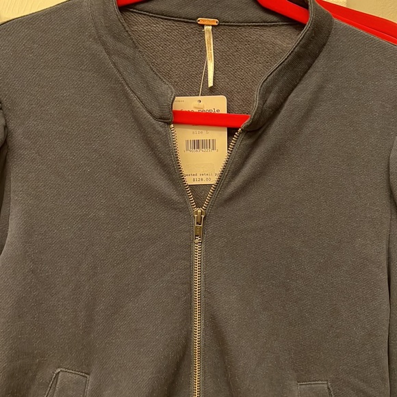 Woman Free People Top Size Large NWT - Picture 2 of 4